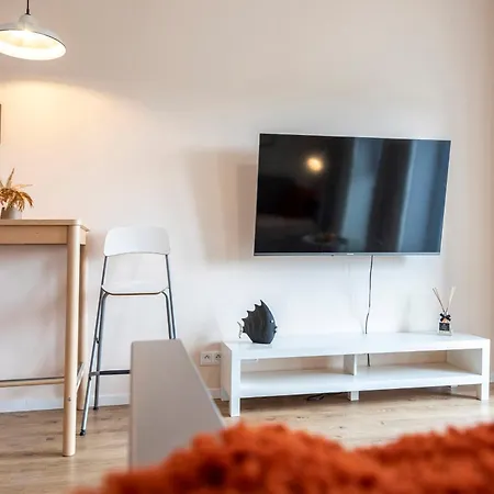 Apartment Sunny New-build Studio, Ac, Direct Tram To Center Bratislava